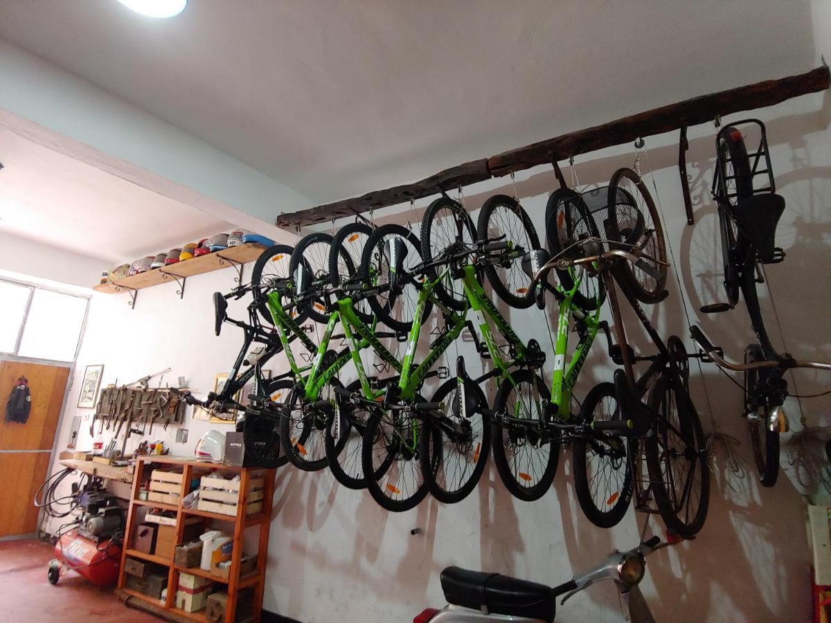 Piccolo Appartamento Al Centro Di Dorgali Buitenkant foto